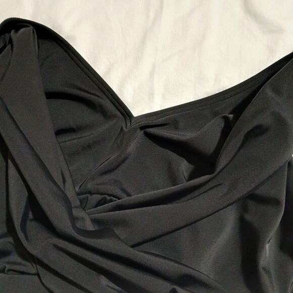 LANDS' END Modest XL black swimsuit skirted-bottom adjustable straps - Picture 8 of 8